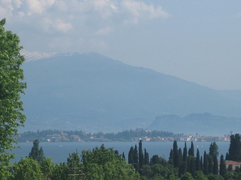 B&B Villa Adriano 데센자노델가르다 객실 사진